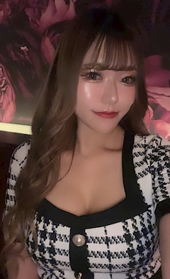 プロフィール写真1・にいな｜girls lounge fama・ファーマ - 梅田のスナック