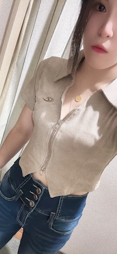 れい「昨日のお洋服♡」