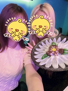 しゅり【GirlsBarKirara】「🐙🤍」