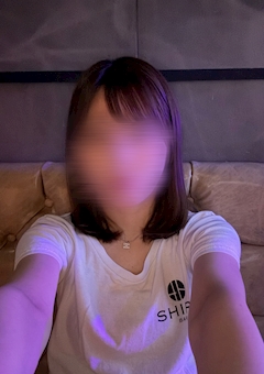 プロフィール写真4・ひな｜GIRLS BAR SHIRO・シロ - 湯島・上野のガールズバー