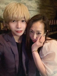 神木ナオコ🌹🌹「飲み過ぎ感謝😊😊😊」