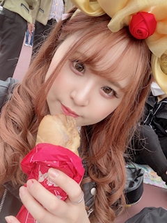 プロフィール写真6・こころ🐝✨|SNACK 8・エイト - 新橋のパブ/スナック