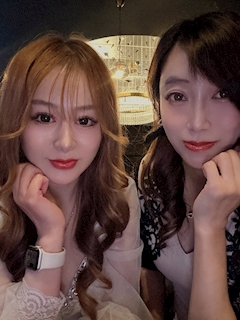 奈々(なな)「こんばんは」