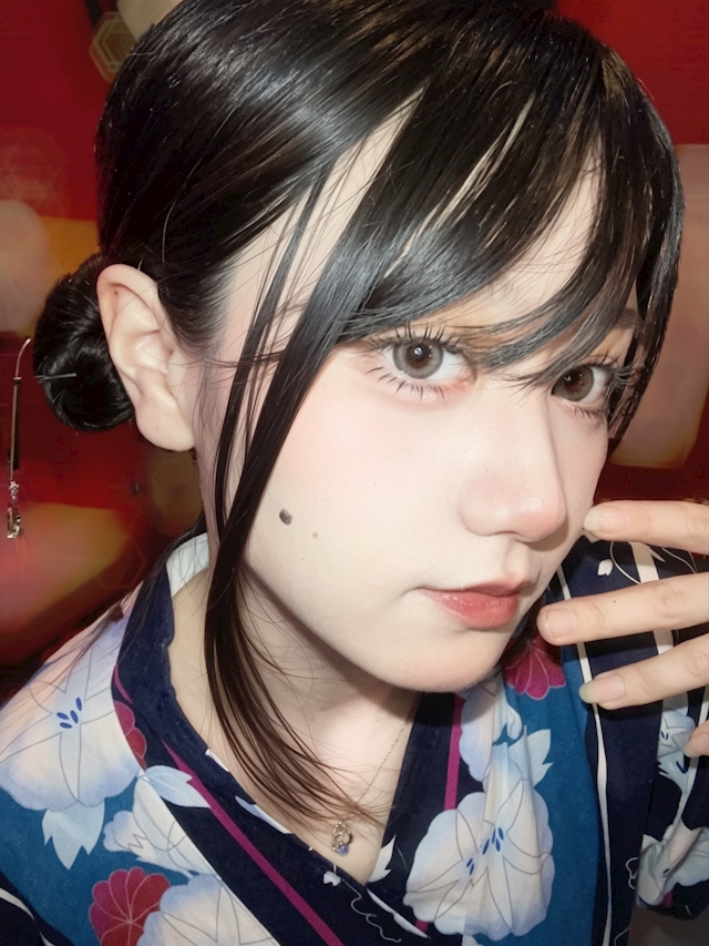 にーあ