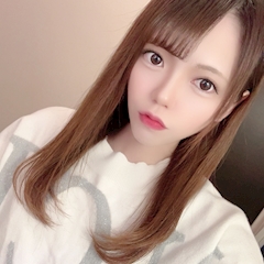 リアン　VICTORIA「いるよ🥰」