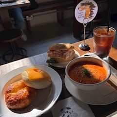 ひより「☕️」