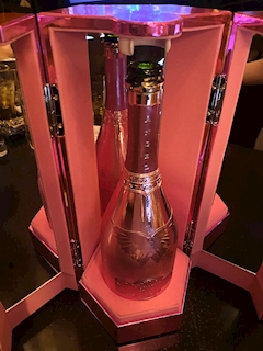 プロフィール写真3・かのん❣️AILES❣️｜AILES・エル - 錦糸町駅南口のガールズバー