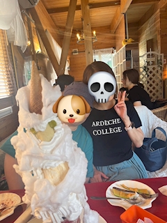 千夏「お友達とランチ😄」