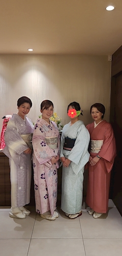 美華「ご来店お待ちしております🙇‍♀️」
