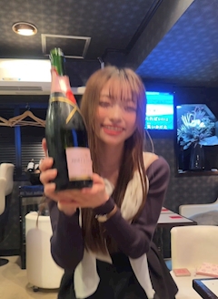 プロフィール写真2・まおり🥂🐤｜百合・ユリ - 上野のガールズバー