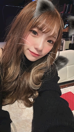 プロフィール写真10・まおり🥂🐤｜百合・ユリ - 上野のガールズバー