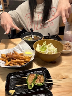 🖤らん໒꒱　☁︎︎*.𓈒𓂂𓂃⋆⸜☾「鳥貴族🍚」