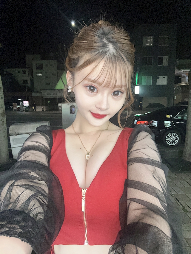 プロフィール写真5・もも｜岐阜 柳ヶ瀬 キャバクラ・プルミエール エトワール
