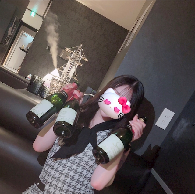 プロフィール写真3・白雪 さくら【night】｜