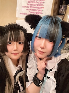 もにゅ「本日ほこりさんの卒業でした😿」