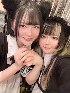 もにゅ「本日ほこりさんの卒業でした😿」