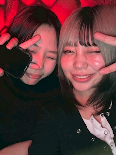 なつき「🤍🤍🤍」