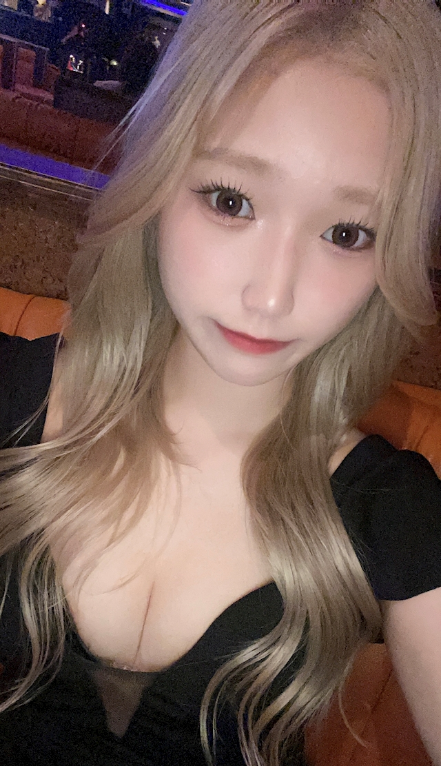 プロフィール写真1・カリナ｜名古屋 キャバクラ・シークラブ名古屋駅前