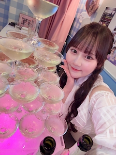 プロフィール写真10・まいか【池袋ちぇりっしゅ】｜NEW STYLE GIRLS BAR ちぇりっしゅ・ニュースタイルガールズバーチェリッシュ - 池袋東口のガールズバー