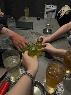 めい「🥂」
