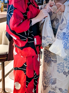 萌STAFF「👘🥂💐」