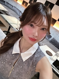 あやな