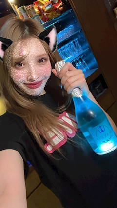プロフィール写真8・東条芽依|WHITE.・ホワイト - 名古屋 金山のガールズバー