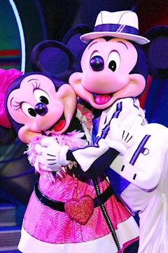 なな  　葛西シルク「🐭‎🤍🐭🎀」