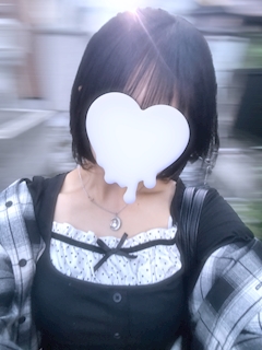 プロフィール写真3・るな|GIRLS BAR SMILE・スマイル - 北千住のガールズバー