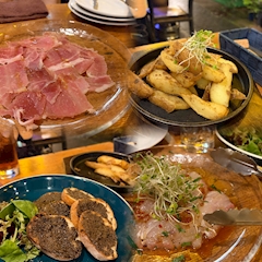 まい