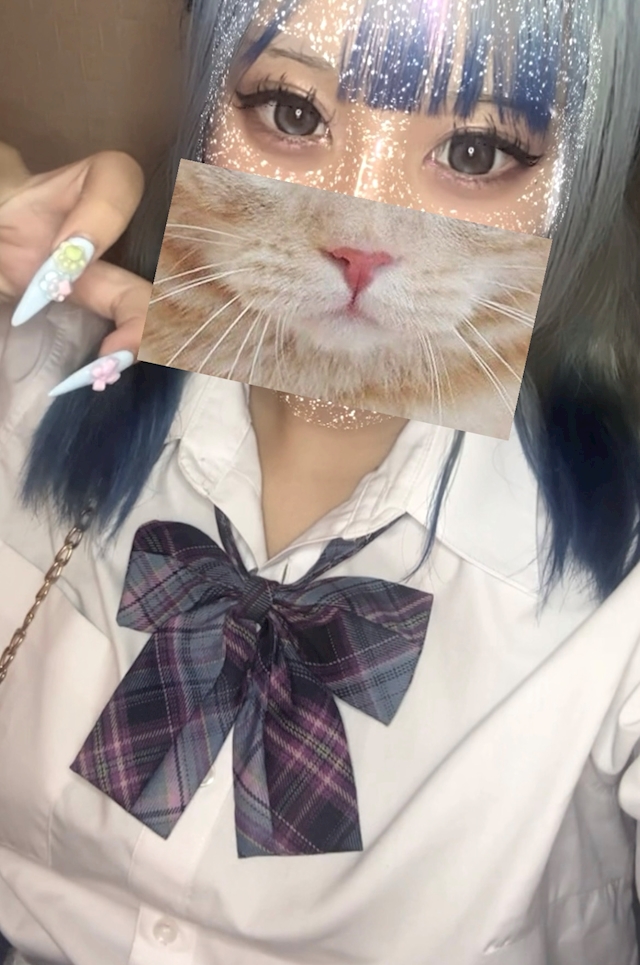 つき