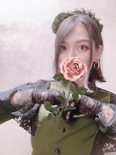プロフィール写真8・みどり🩷池袋西口リゾート1st🏝️🎯|Resort(リゾート)GIRLS DARTS BAR - 池袋西口のガールズバー