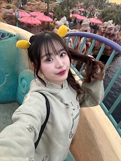 れいか「出勤してます🎵」