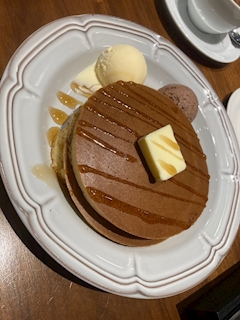 せな「最近のスイーツの流行りはなんぞ🌄」