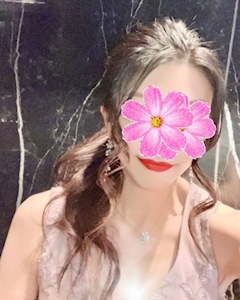 プロフィール写真2・一ノ瀬 美月🤍𐂃☽⋆꙳｜CLUB ONE CHAN 祇園白川・ワンチャン ギオンシラカワ - 祇園の熟女パブ/熟女キャバクラ