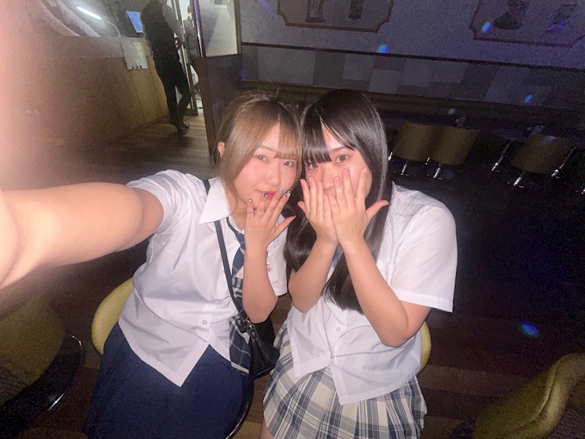 キャスト同士で撮影した仲良し写真