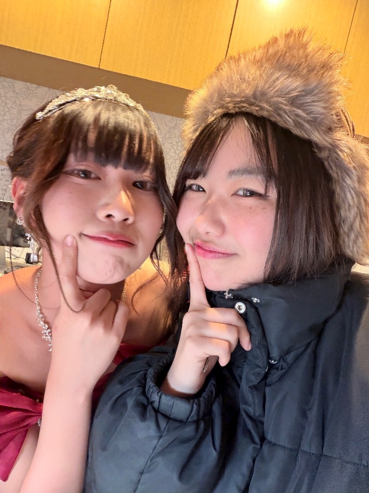 キャスト同士で撮影した仲良し写真