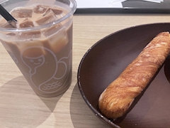 こはく【PRETTY】「🧋🥖」