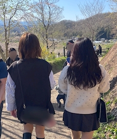  ゆい「出勤ですっ明日お休み」