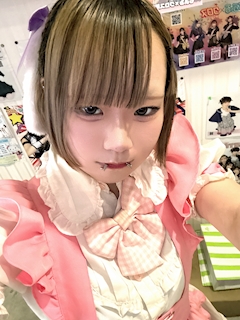 プロフィール写真2・ゆり｜メイドカフェ＆バー らぶでじ - 秋葉原のコンカフェ