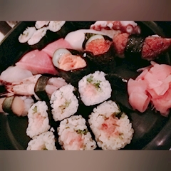 せり
