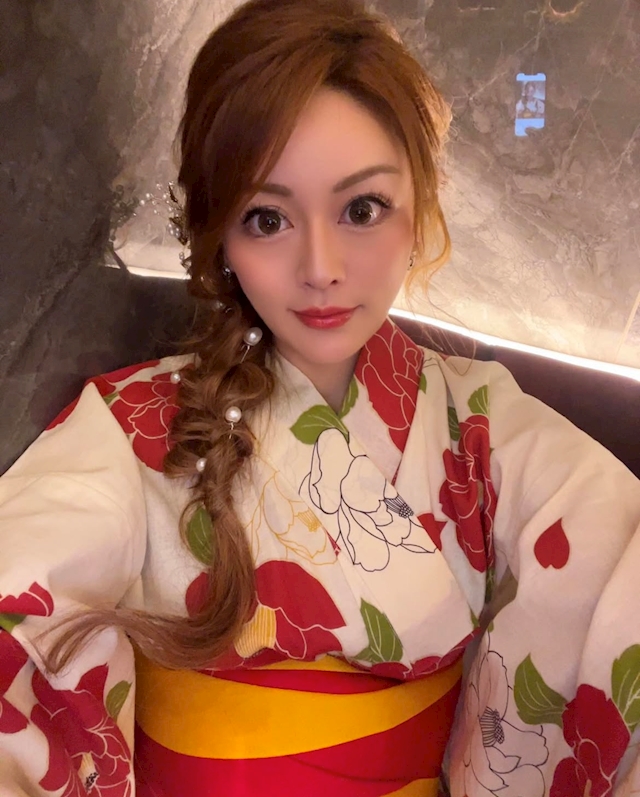 プロフィール写真1・雨音じゅり｜