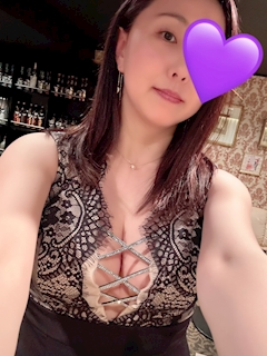 プロフィール写真2・ひとみ|美熟女CLUB ラ・カージュ・ラカージュ - 五反田の熟女パブ/熟女キャバクラ