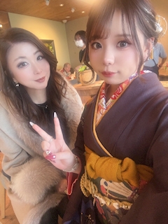 美花「眠いー🥱」