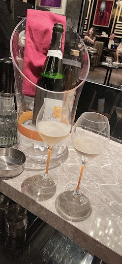 プロフィール写真8・🐰ྀིねね🐰ྀི｜Mrs.J 梅田・ミセス ジェイ ウメダ - 梅田の熟女パブ/熟女キャバクラ