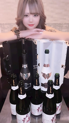 プロフィール写真30・黒崎 舞白｜ORCHID ROOM・オーキッドルーム - 名古屋 大曽根のキャバクラ