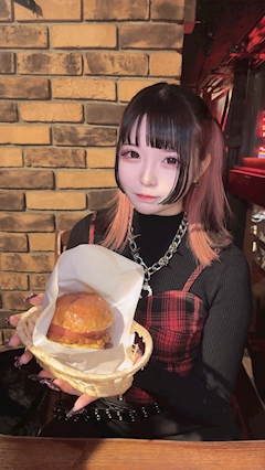 プロフィール写真18・はち🐝🌸ROEN町田|BAR ROEN・ロエン - 町田のコンカフェ