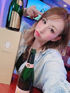 プロフィール写真2・昼/冬月ゆうき|CLUB ionia・イオニア - 中洲のキャバクラ