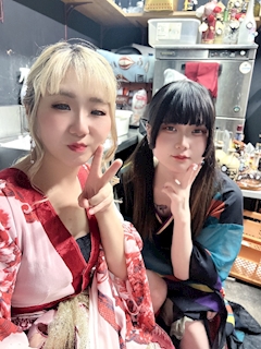 イヴ「21時から出勤してます✨️✨」