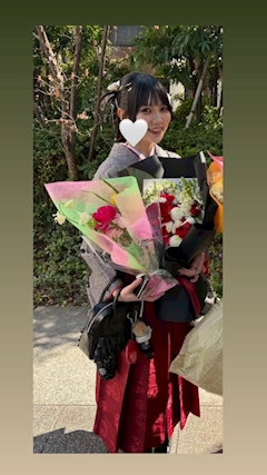 あまね⚡一撃必札「㊗️大卒」